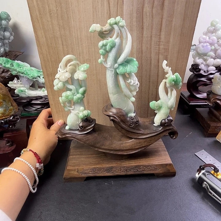 翡翠未镶嵌摆件翡翠