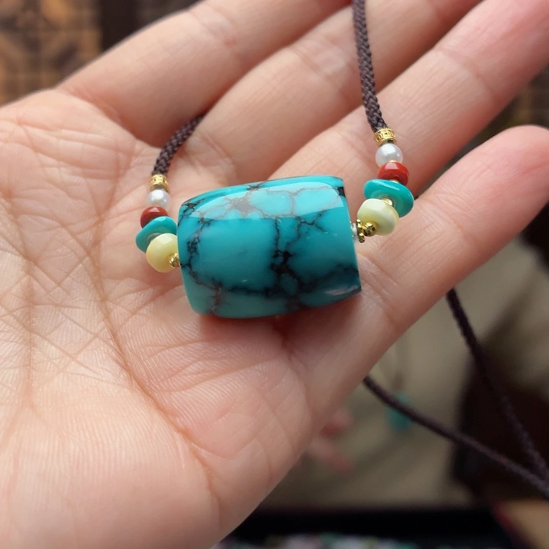 18K金镶嵌绿松石珠宝奇石