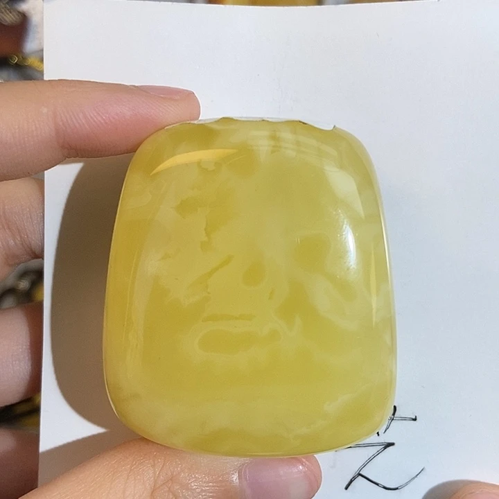 定制琥珀未镶嵌琥珀