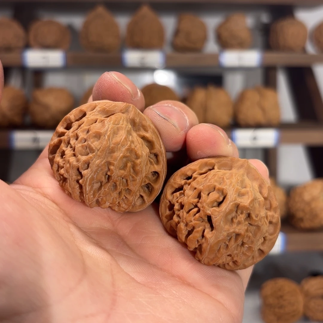 把件文玩核桃40尺山地宫灯