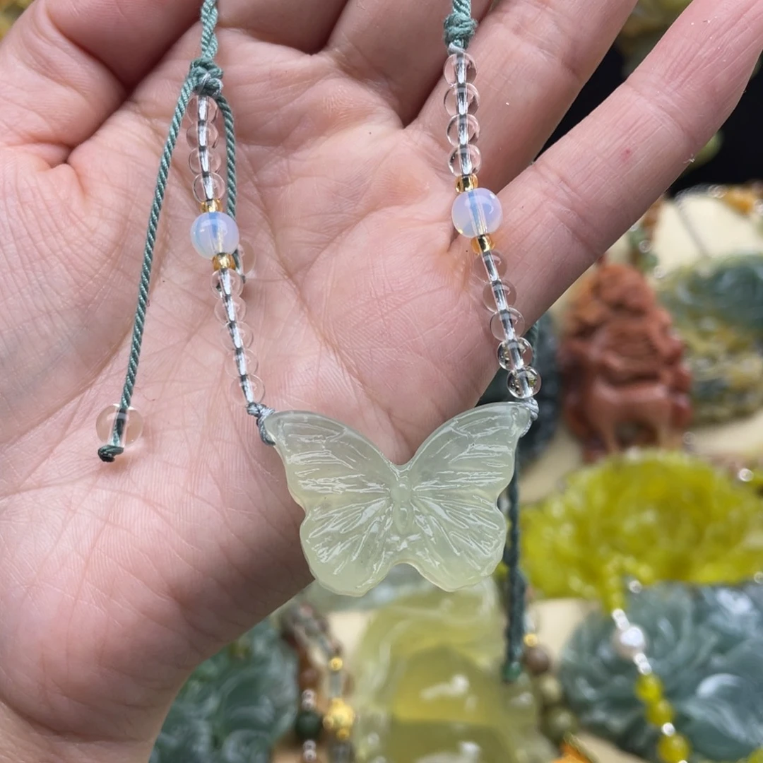 未镶嵌蛇纹石玉颈饰