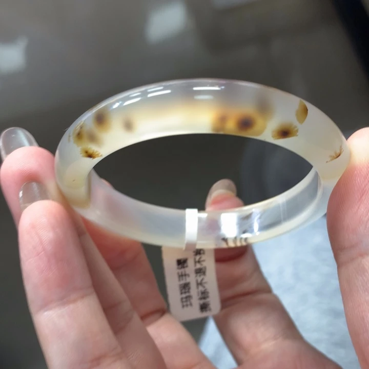 玛瑙/玉髓未镶嵌手镯