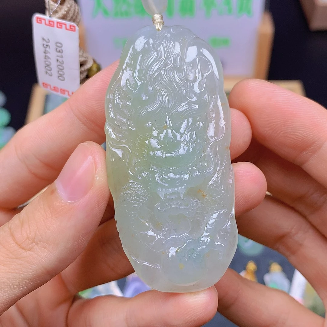 翡翠未镶嵌颈饰海*翡翠