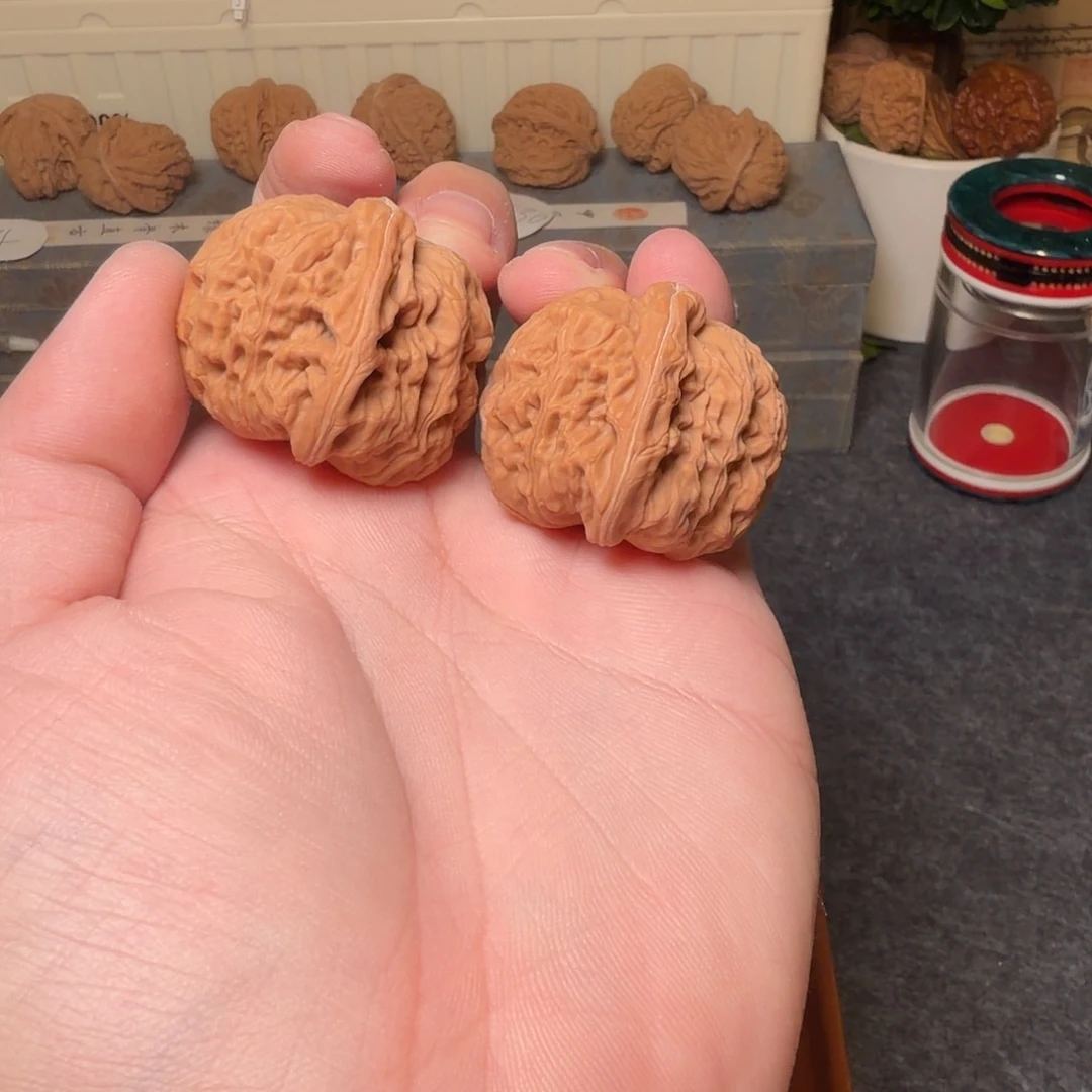 吊坠桃核38 原树老款闷尖狮子头