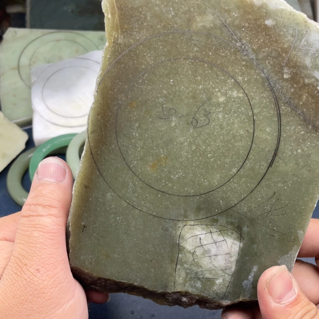 天***云和田玉未镶嵌珠宝奇石