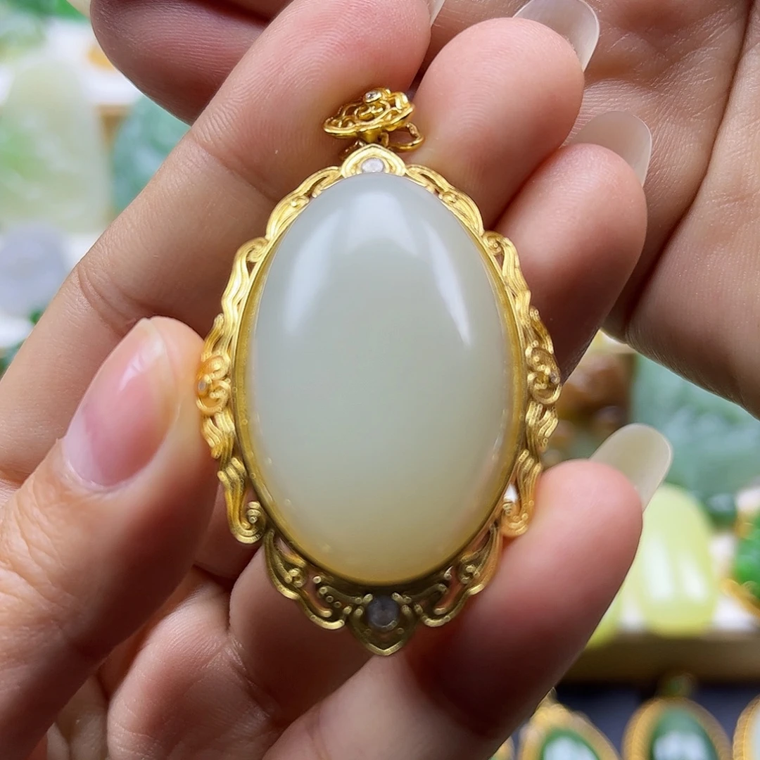 和田玉银S925镶嵌颈饰卡37