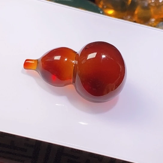 琥珀画琥珀未镶嵌葫芦
