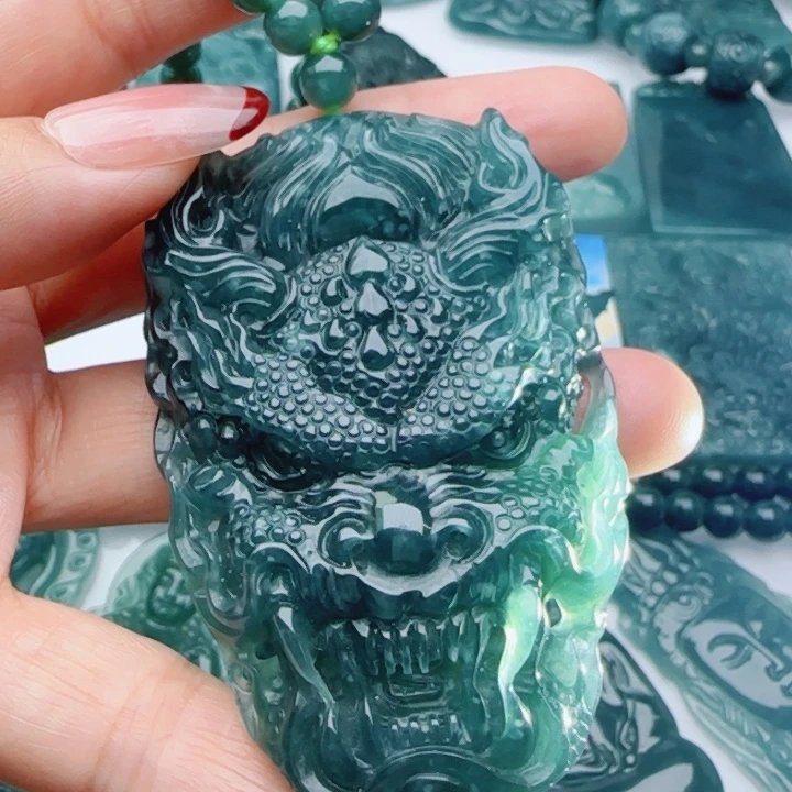 翡翠未镶嵌颈饰多样性发货天然A货翡翠