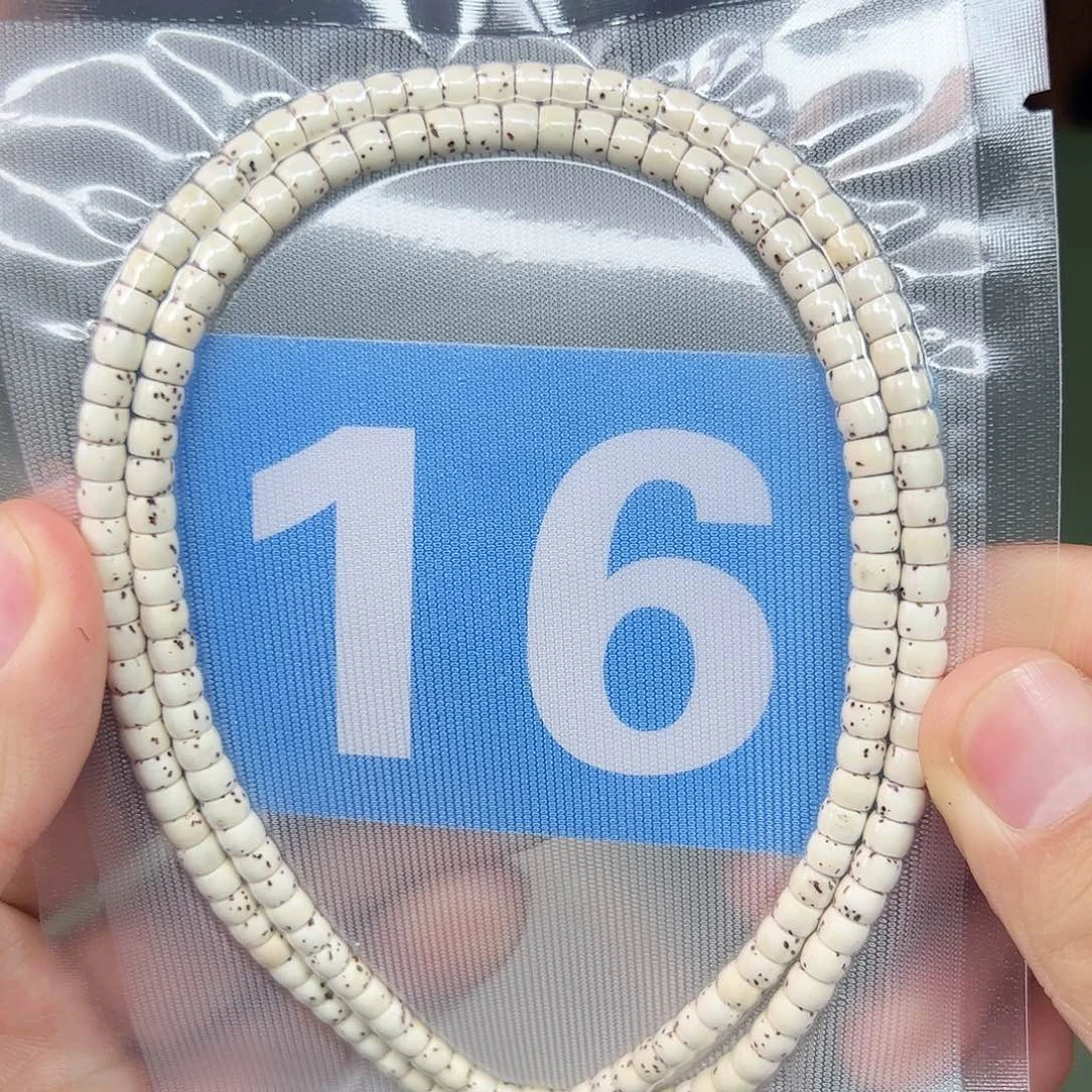 吊坠星月菩提54脖挂。  16