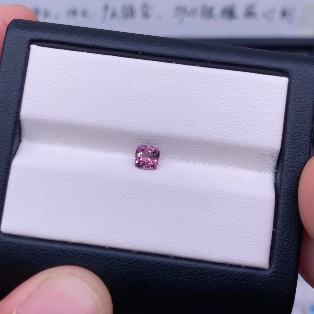 尖晶石裸石0.67克拉