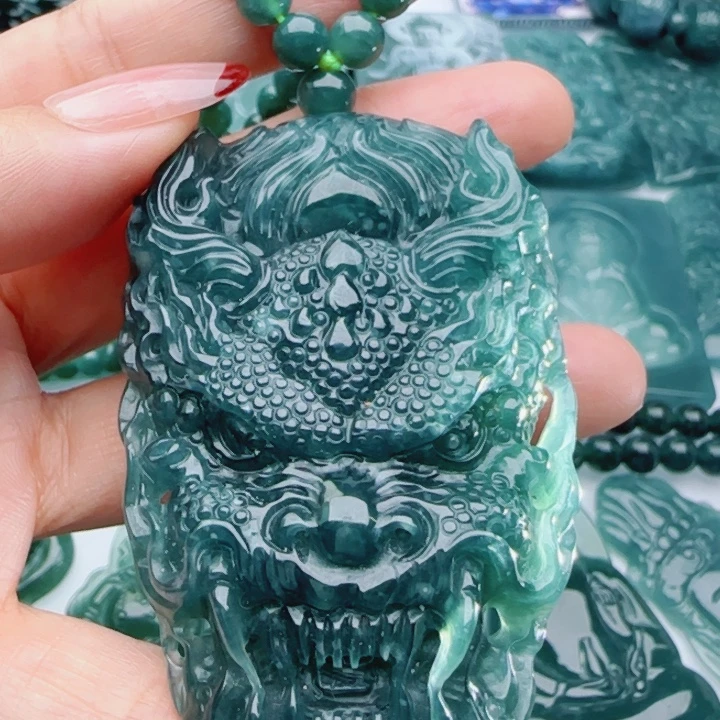 翡翠未镶嵌颈饰多样性发货天然A货翡翠