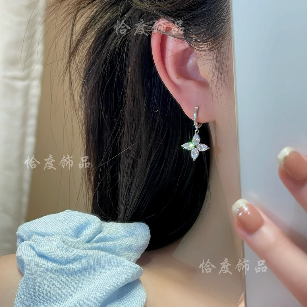 【恰度】四叶花锆石耳扣银色简约精致时尚百搭