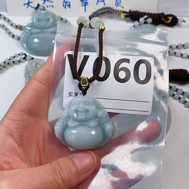 翡翠颈饰未镶嵌天然