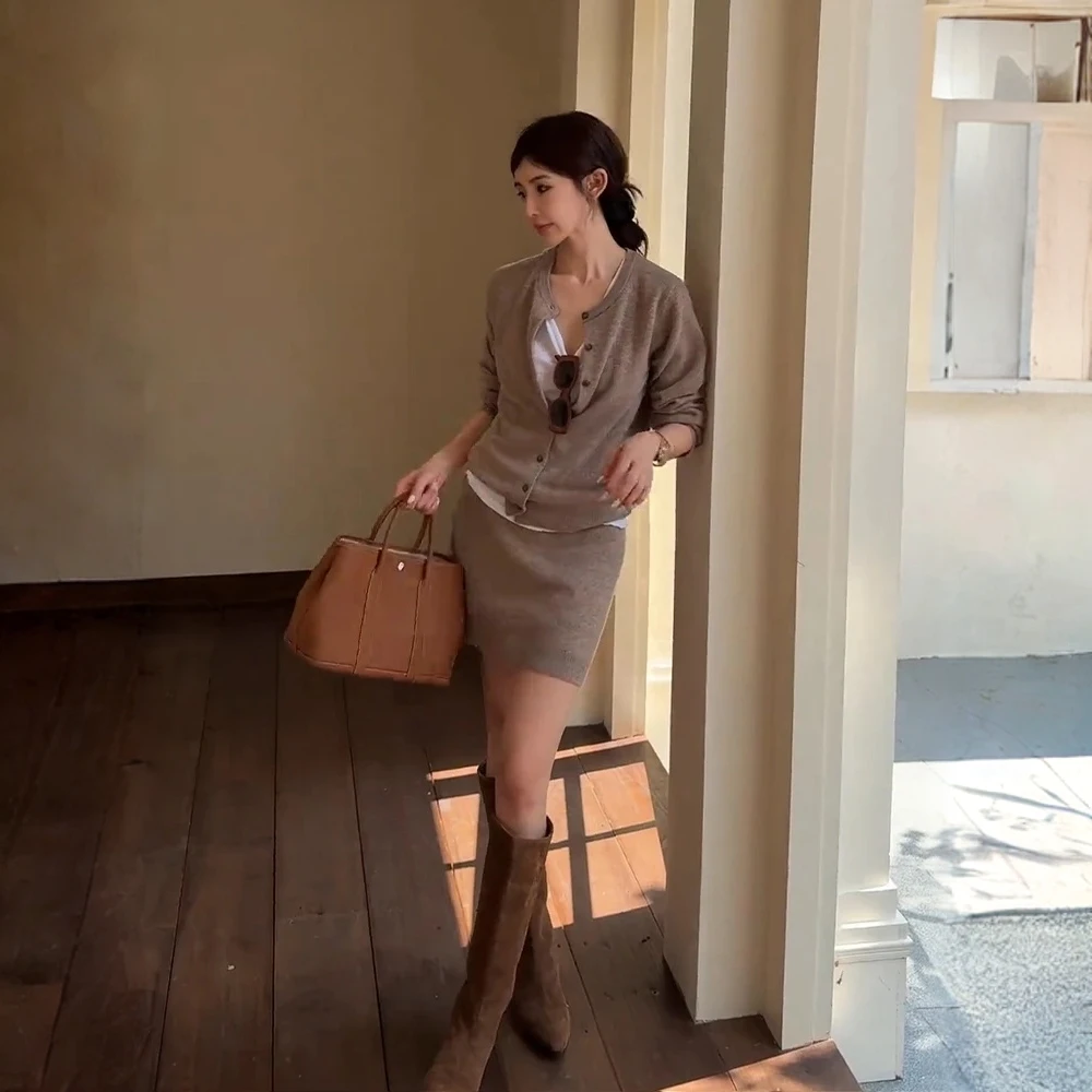 韩系小众毛衣衫套装裙女秋季高级感气质圆领针织开衫半身裙两件套