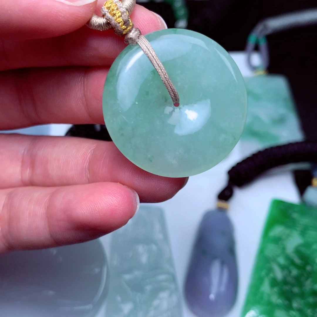 颈饰未镶嵌翡翠天然A货翡翠