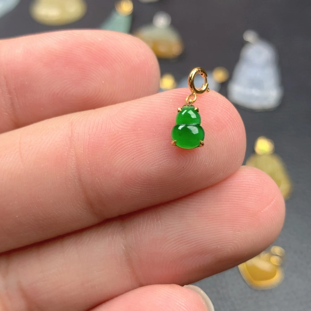 【闪购商品】颈饰18K金镶嵌翡翠翡翠