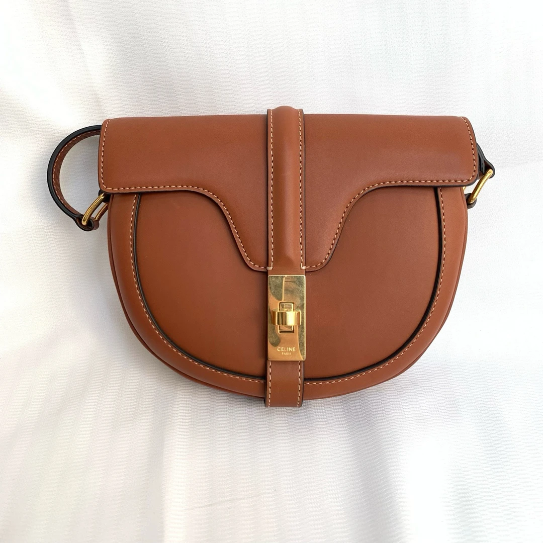 95新 Celine/思琳 celine焦糖色马鞍包 soft16 20年