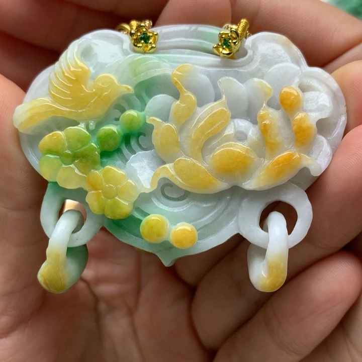 翡翠颈饰未镶嵌翡翠