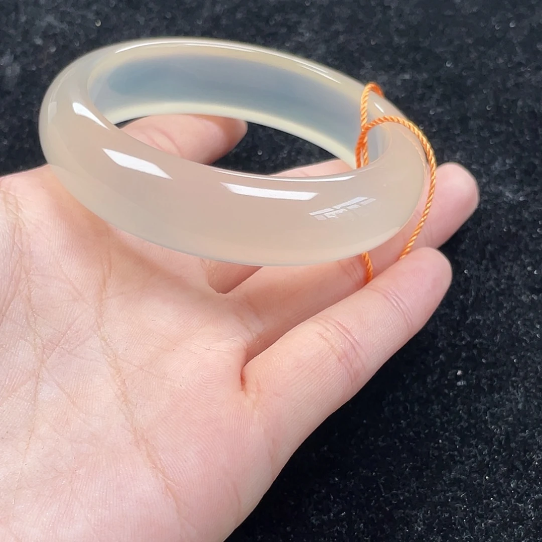 玛瑙/玉髓手镯未镶嵌德***岩