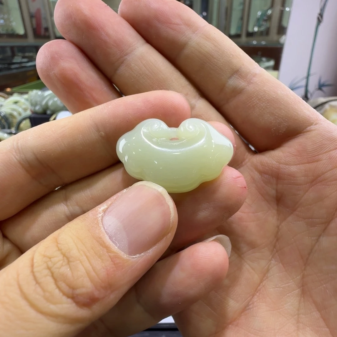 和田玉未镶嵌吊坠(赠链)新疆和田玉如意