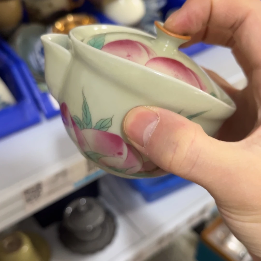 陶瓷艺术的发展和艺术创作