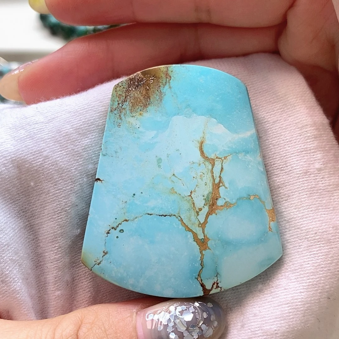 绿松石未镶嵌珠宝奇石