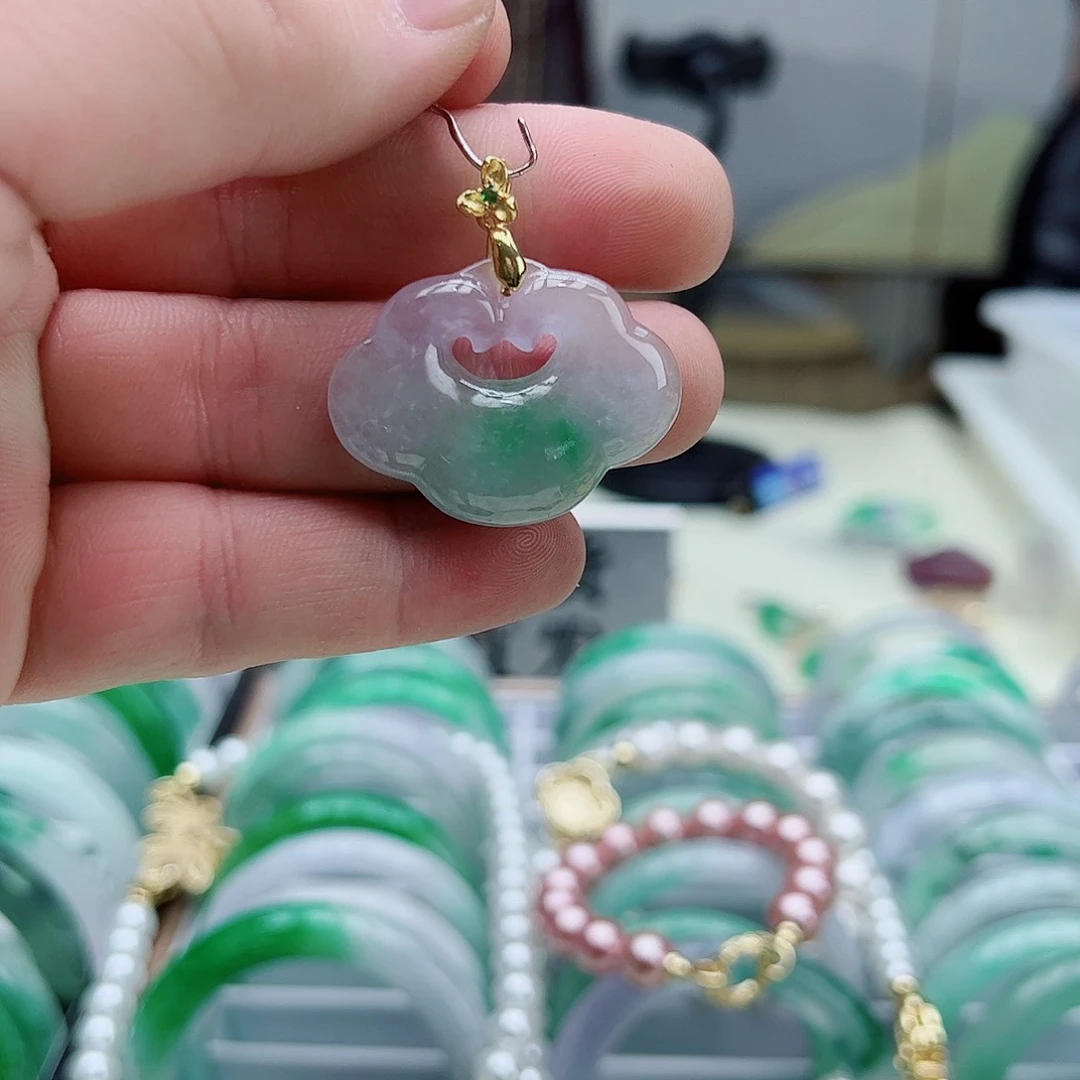 翡翠吊坠(赠链)银S925镶嵌