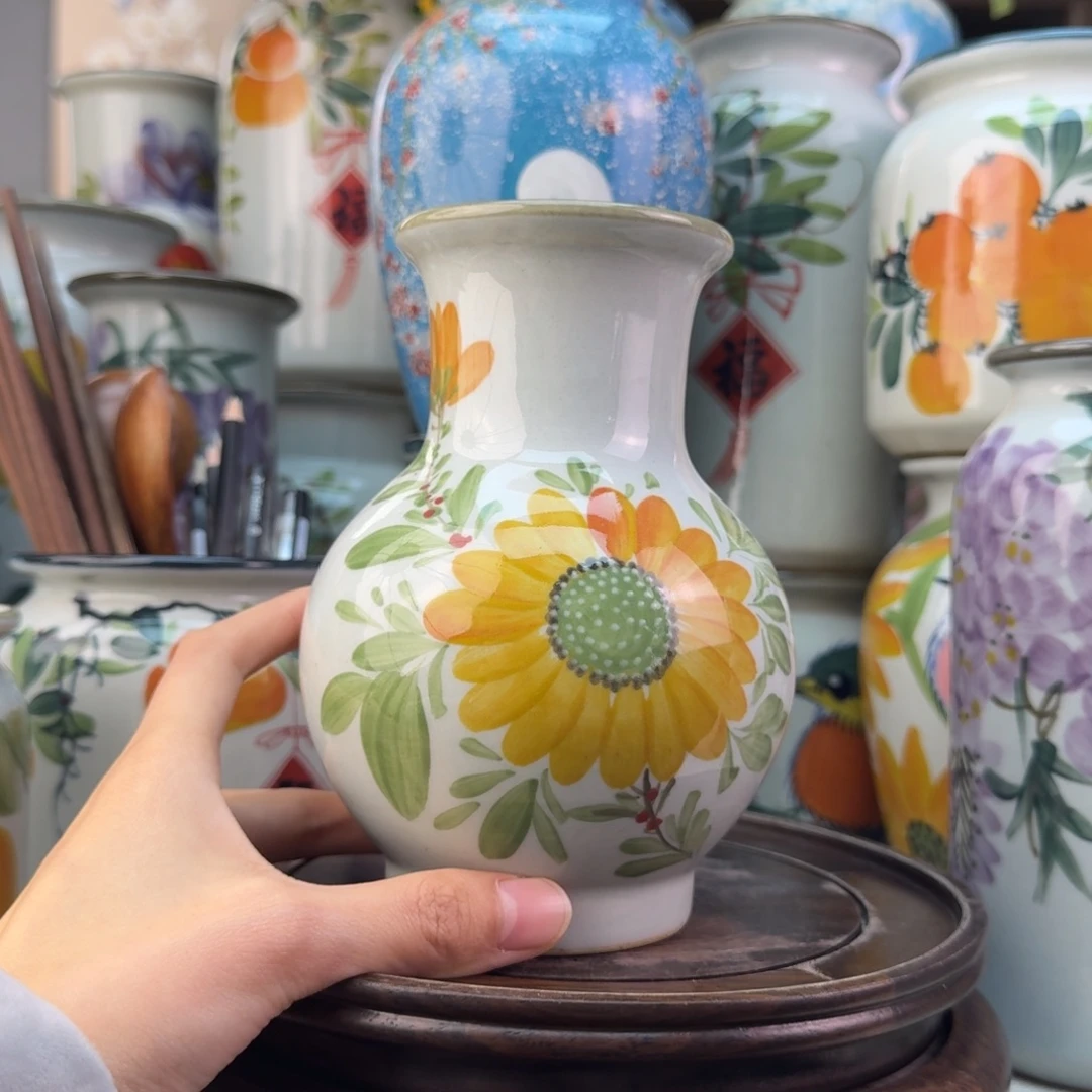 景德镇纯手绘陶瓷花瓶