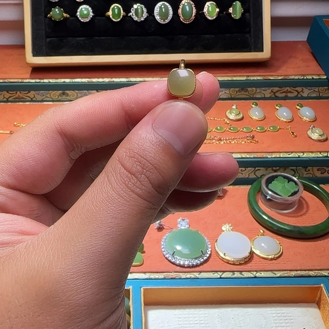 和田玉银S925镶嵌颈饰