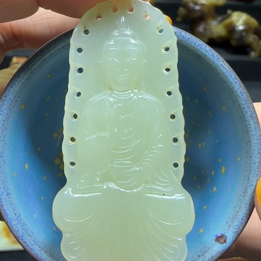 瓷新号开播一漏到底