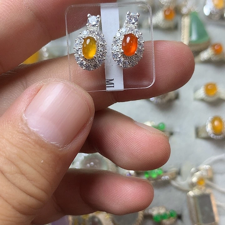 定制翡翠未镶嵌戒指