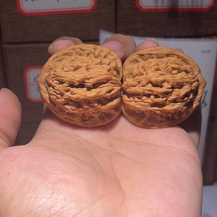 文玩核桃把件39麦虎