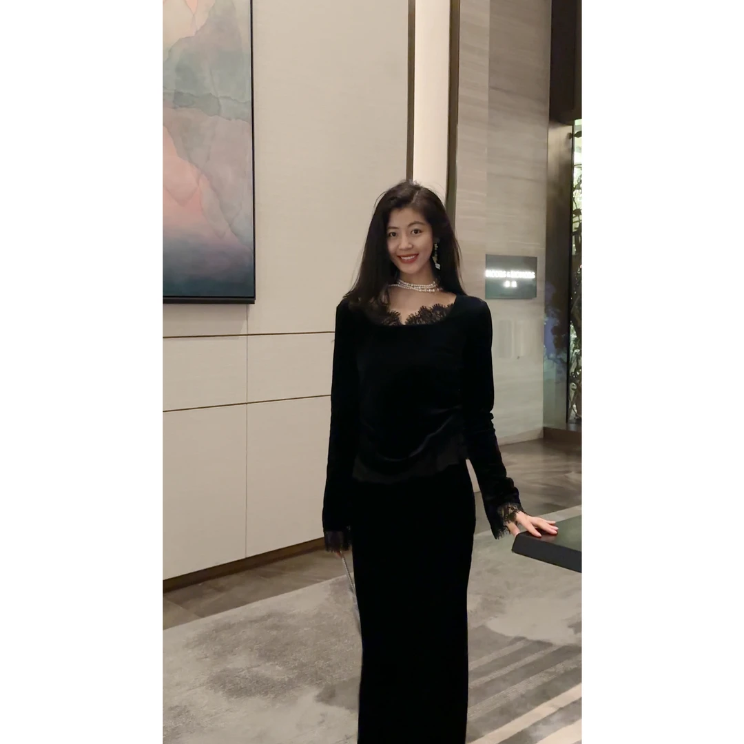 N.COU妮蔻25秋新款法式设计感睫毛蕾丝丝绒百搭修身上衣女DY80165