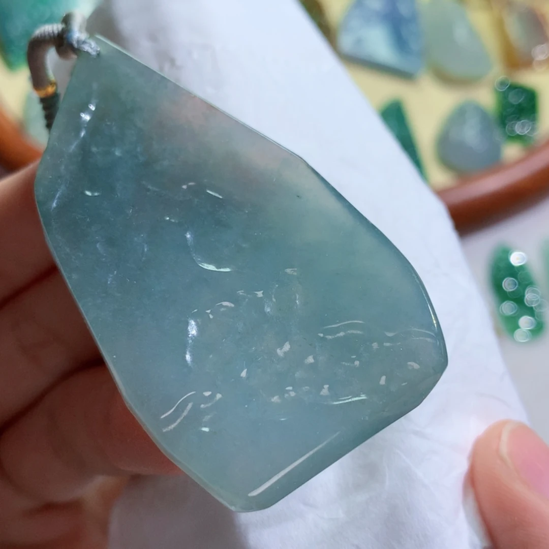 【闪购商品】翡翠未镶嵌吊坠(不含链)