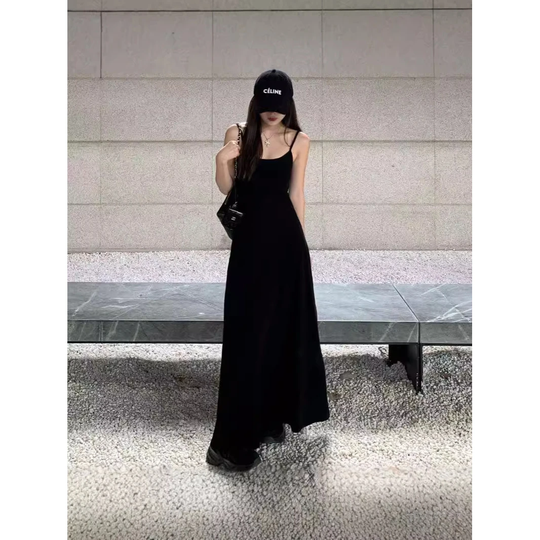 欧若风纯欲黑色吊带连衣裙女修身2023新款大摆裙收腰显瘦辣妹无袖