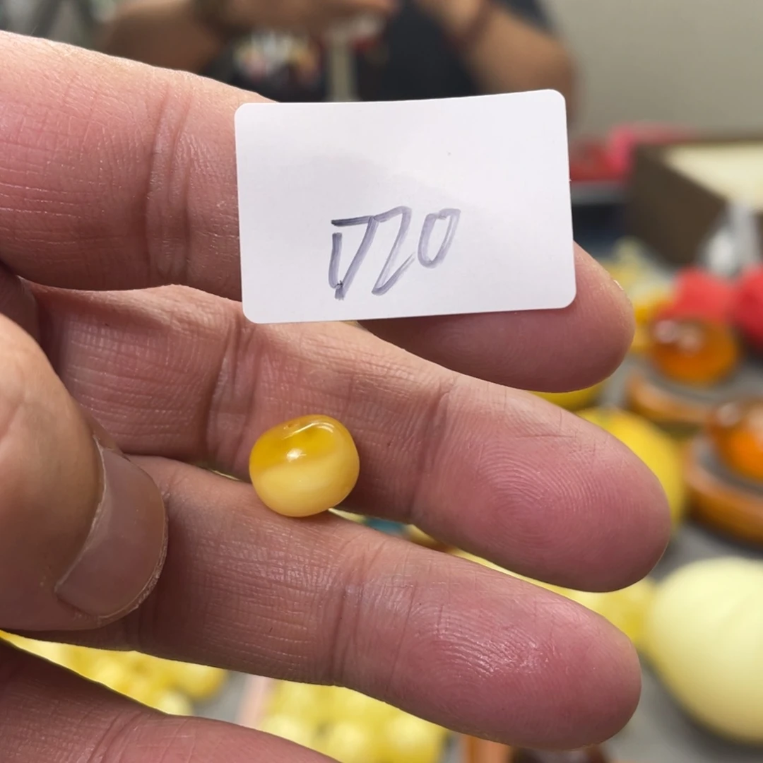 手链琥珀未镶嵌多样性发，发其中一件