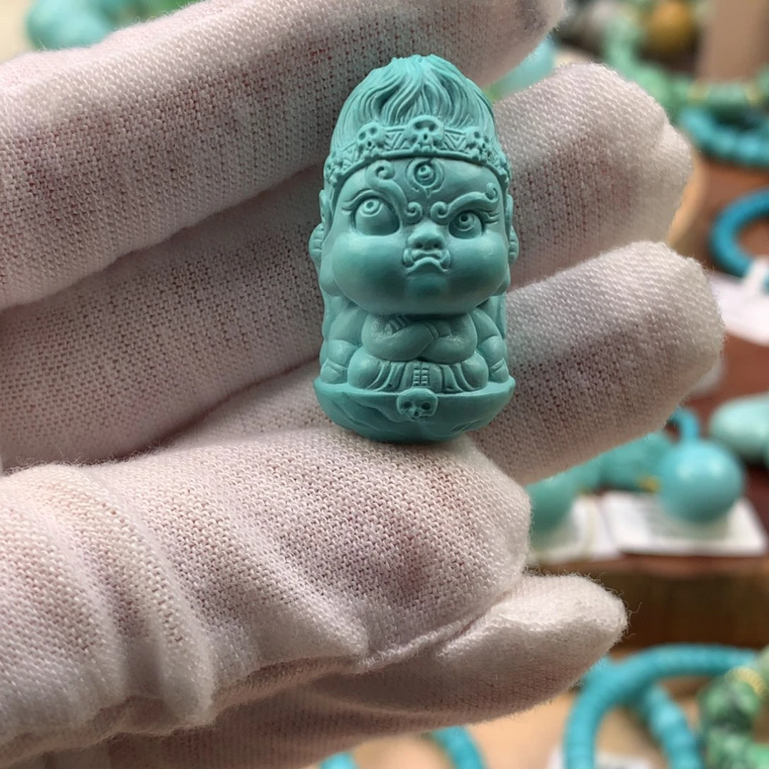绿松石未镶嵌珠宝奇石高瓷蓝圆雕小黑天16.7*30.9mm