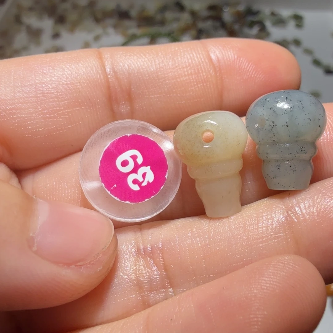 和田玉未镶嵌珠宝奇石