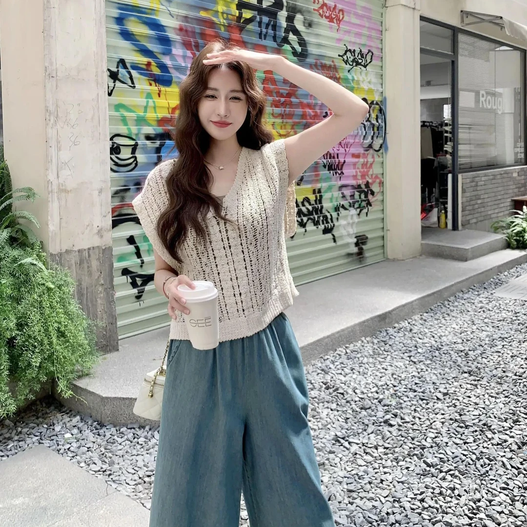 2025夏季镂空百搭小众设计感氛围感上衣女时尚拼接休闲裤两件套