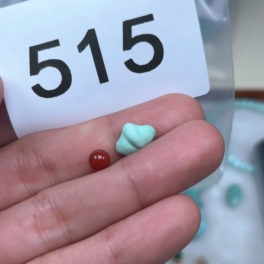 南红玛瑙未镶嵌珠宝奇石