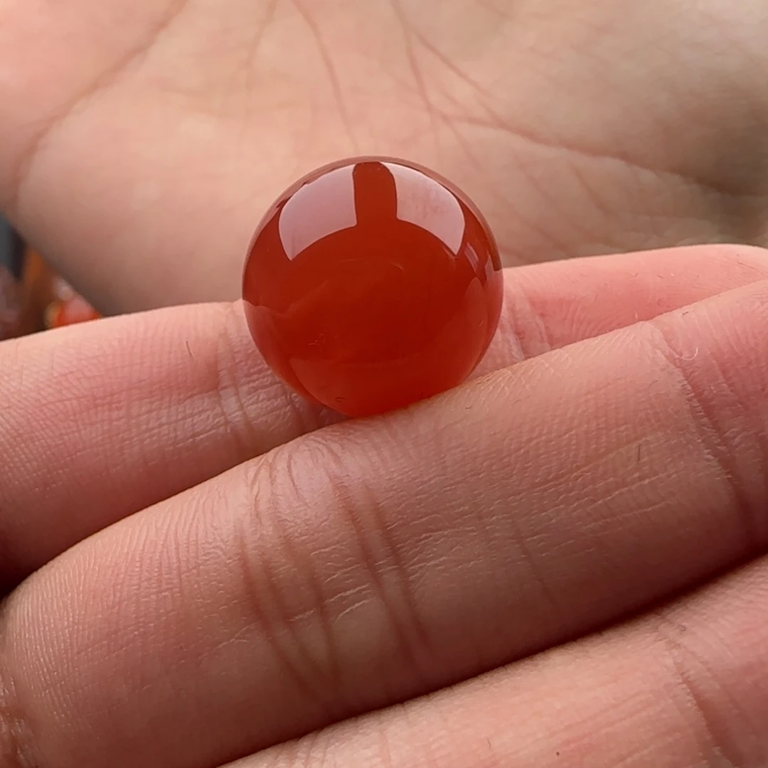 南红玛瑙未镶嵌圆珠15.1有马牙和小皮裂