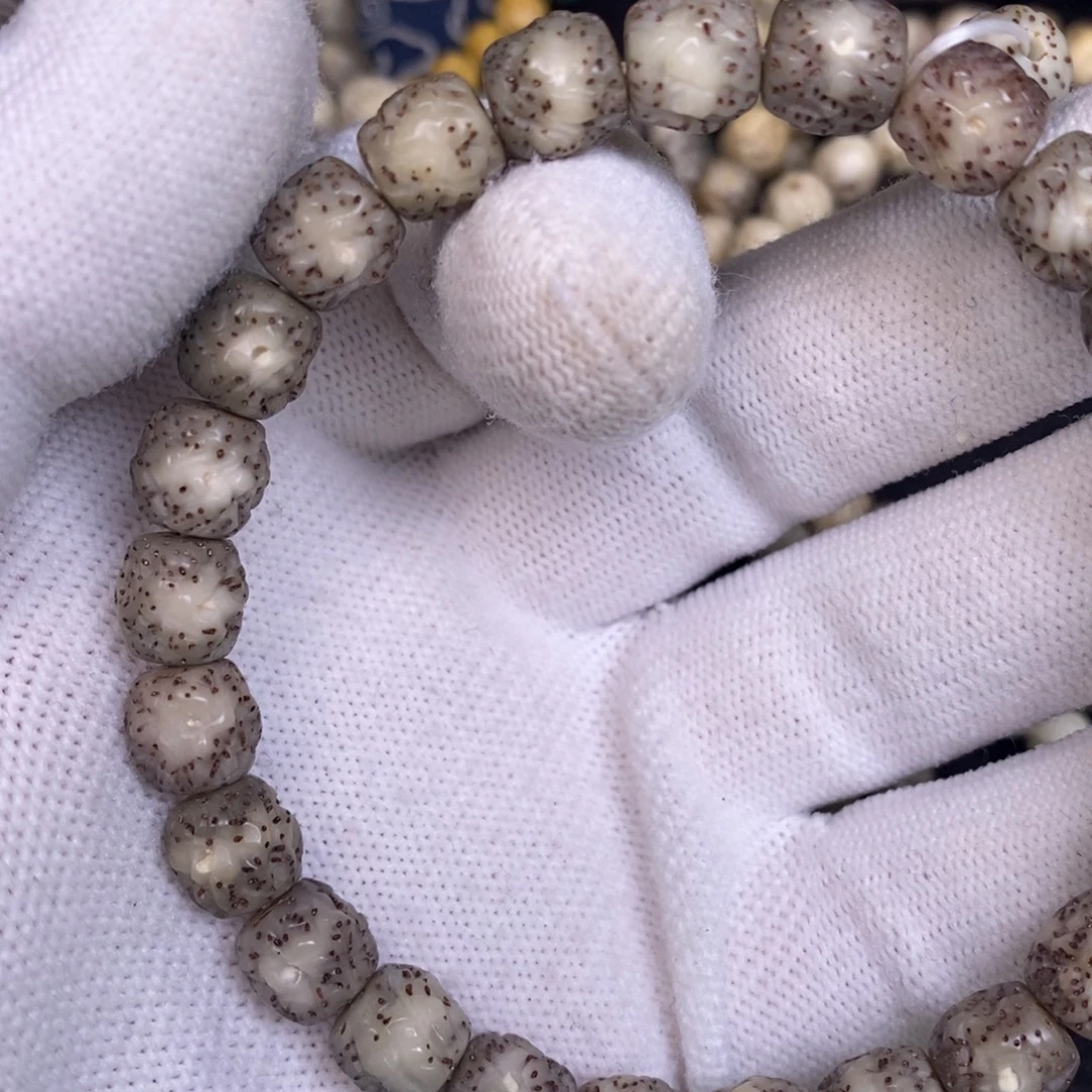 星月菩提吊坠全玉化月留白菠萝纹无相单圈9*8