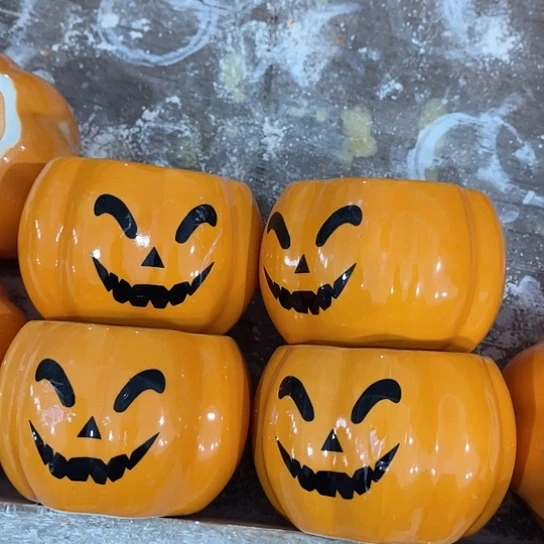 多肉绿植陶瓷花盆9.9包邮，有孔