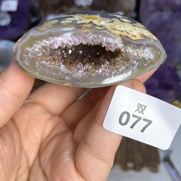 未镶嵌水晶大型摆件（非配饰）