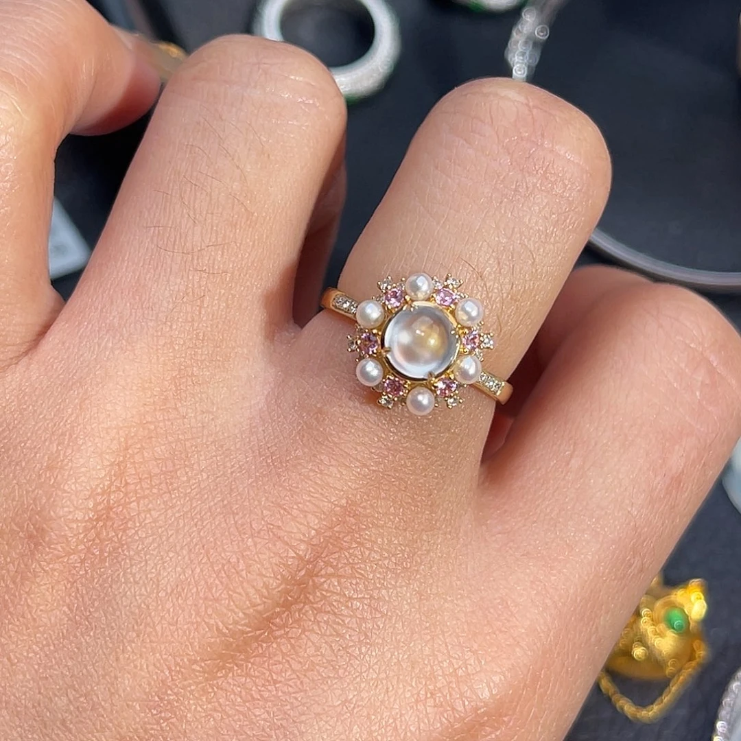 翡翠18K金镶嵌戒指蛋面