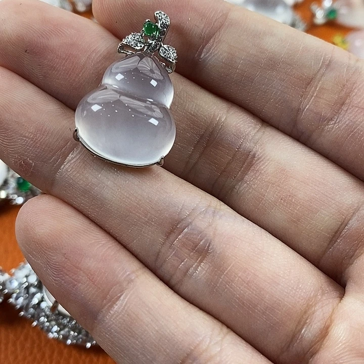 石英质玉银S925镀金镶嵌颈饰