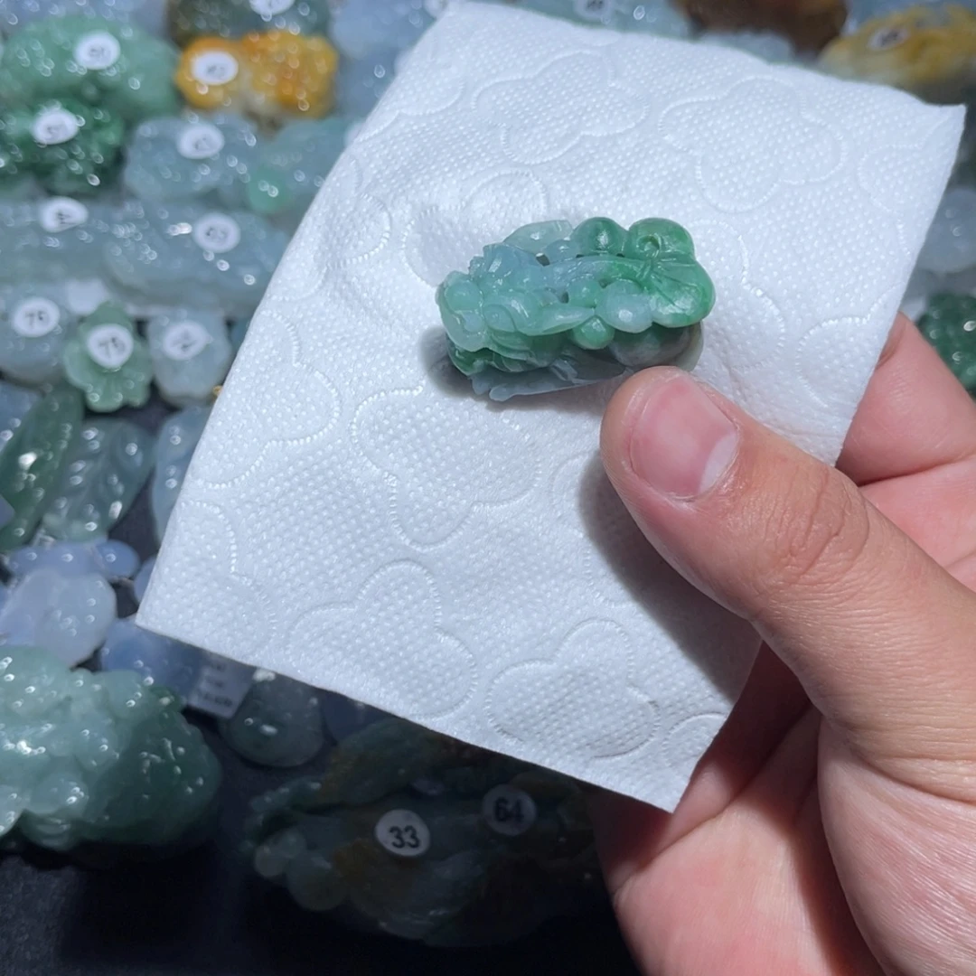 翡翠未镶嵌颈饰天然
