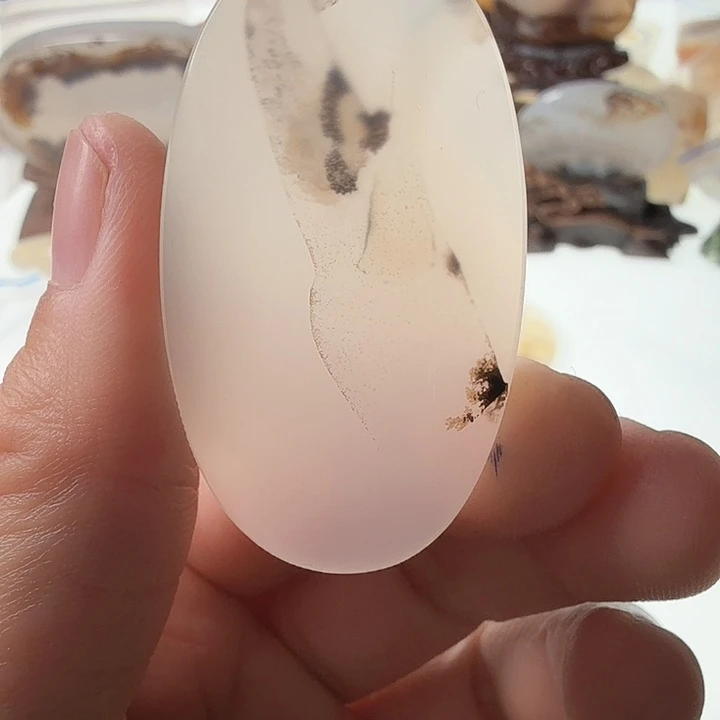 觉***子玛瑙/玉髓未镶嵌珠宝半成品