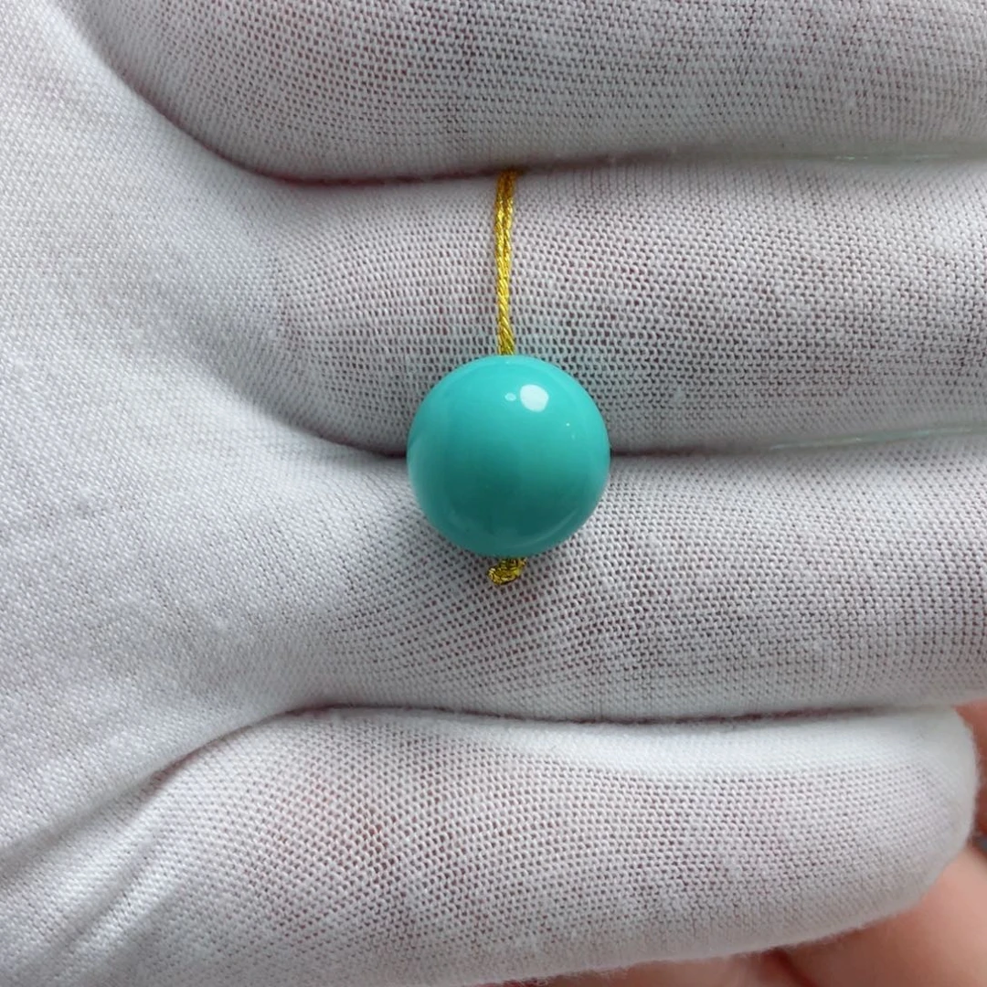 爱***宝绿松石未镶嵌珠宝奇石