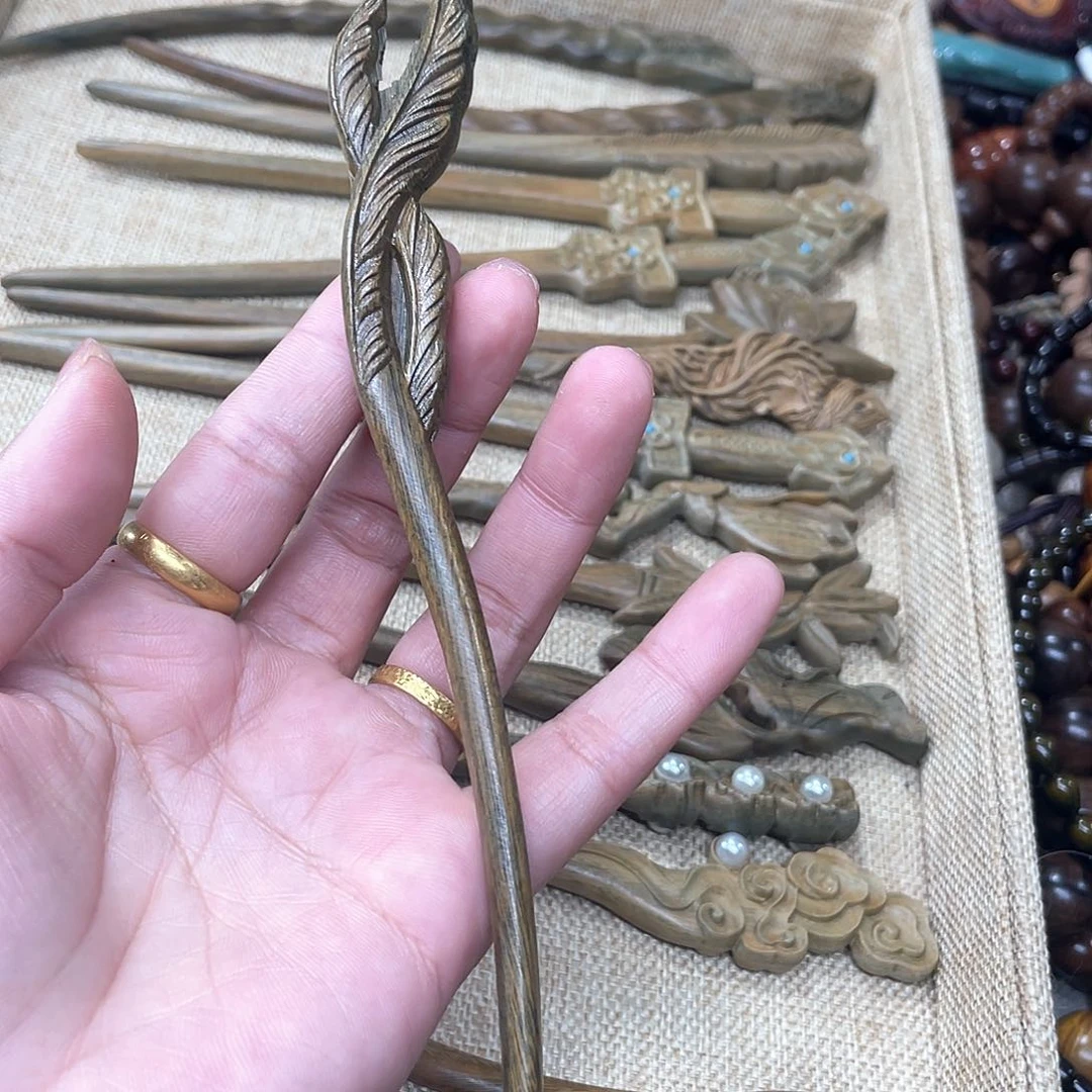 维腊木（绿檀）无事牌婧*?